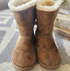 Brown Shearling Lined Boots